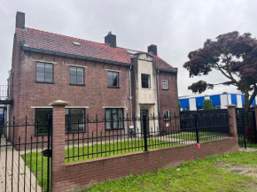 Kess Maison, Gehele villa met dakterras Enschede